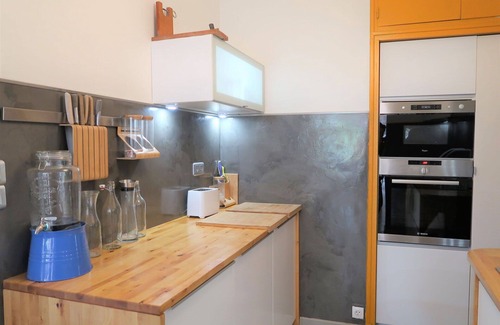 Cruis House | Stunning private villa for 6 people with WIFI, private pool, TV, terrace, pets allowed and parking
