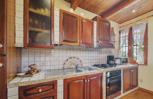 San Carlo Terme House | Stunning private villa for 4 people with WIFI, TV, patio, pets allowed and parking