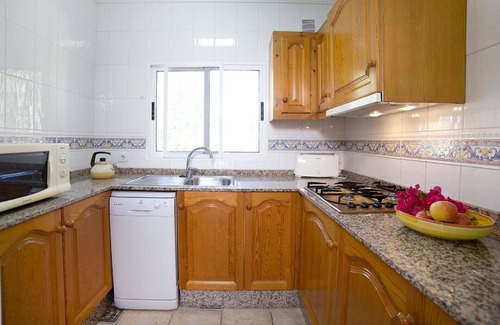 La Canuta House | Stunning private villa for 10 people with A/C, WIFI, private pool, TV and terrace