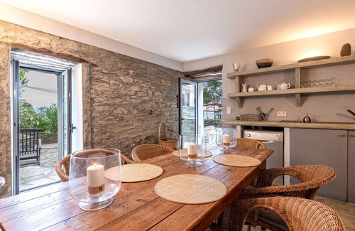 Nonza House | Stunning private villa for 6 people with A/C, WIFI, TV, terrace and pets allowed