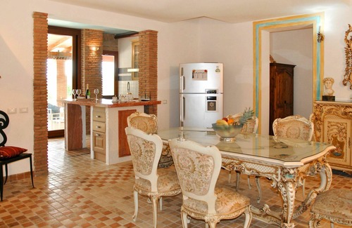 Itri Villa | Stunning private villa for 14 guests with WIFI, A/C, private pool, TV, patio and pets allowed