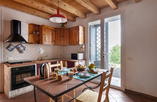 Zafferana Etnea House | Stunning private villa for 6 people with WIFI, TV, terrace and pets allowed