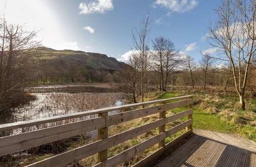 Maybole Villa | Stunning private villa for 16 people with WIFI, TV, patio, pets allowed, panoramic view and park.