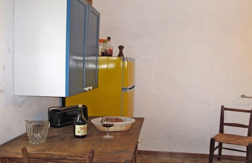 Airole Villa | Stunning private villa for 2 guests with WIFI, patio, pets allowed and parking