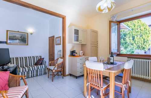 Bucine House | Stunning private villa for 4 guests with WIFI, patio, pets allowed and parking