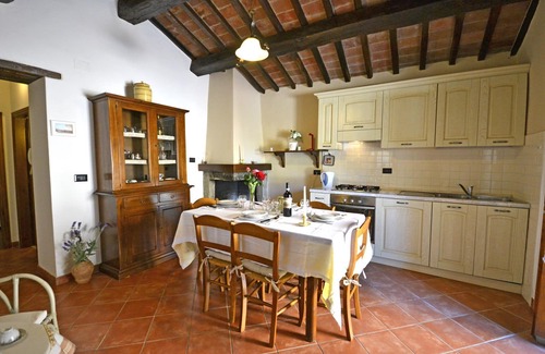 Monsigliolo Villa | Stunning private villa with WIFI, private pool, A/C, TV, pets allowed and panoramic view