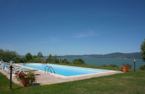 Monte del Lago Villa | Stunning private villa for 8 guests with private pool, WIFI, TV, terrace, pets allowed and parking