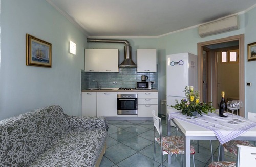 Cipressa House | Stunning private villa for 6 people with A/C, WIFI, TV, terrace, pets allowed and parking