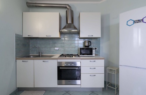 Cipressa House | Stunning private villa for 6 people with A/C, WIFI, TV, terrace, pets allowed and parking
