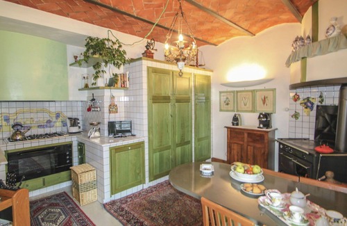 San Momme Villa | Stunning private villa for 10 guests with WIFI, private pool, TV and parking