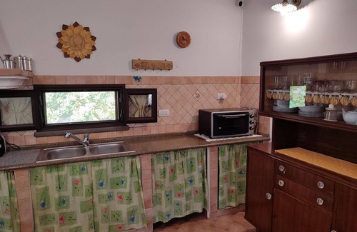 Villaggio delle Mimose House | Stunning private villa for 4 guests with TV and panoramic view