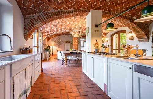 Soglio Villa | Stunning private villa with A/C, private pool, WIFI, TV, patio, panoramic view and parking