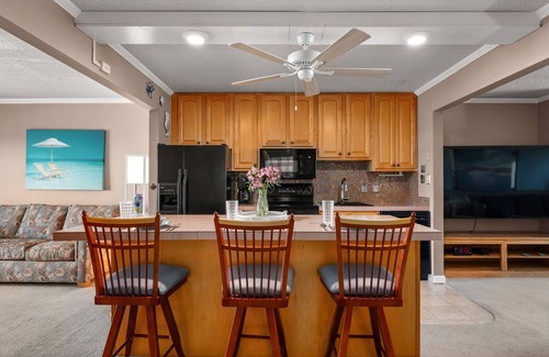 Nags Head Condo | Stunning PUP - Friendly Beachfront - Top Floor End Unit with Spectacular Views!
