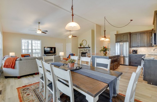 Rabun Gap House | Stunning Rabun Gap Home w/Deck & Mountain Views!