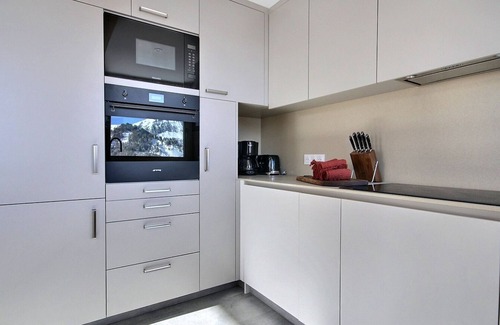 Plagne Centre Apartment | Stunning renovated apartment with balcony and Wifi in Plagne Centre