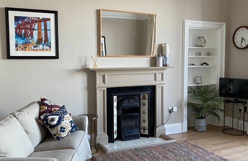 North Berwick Apartment | Stunning sea views, dog friendly holiday accommodation in North Berwick