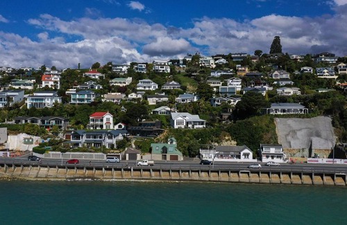 Stepneyville Villa | Stunning Sea views, renovated Villa