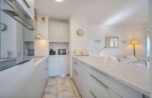 Theoule-sur-Mer House | Stunning sea views, walk to beach, shared pool, peaceful area near Cannes, wi-fi