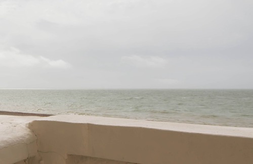 Seaford Apartment | Stunning Seafront Apartment