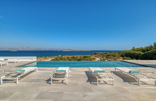 Paros Villa | Stunning Seaside Villa in Paros