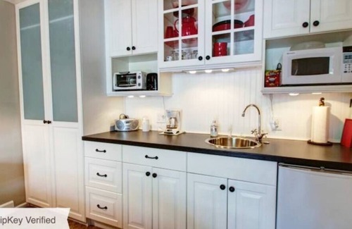 Rancho Bernardo Apartment | Stunning Serene Studio with Private Patio and Hot Tub