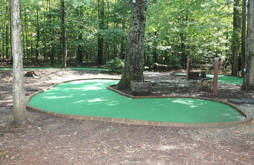 Gordonsville Cabin | Stunning Shenandoah Crossing, 2 Bedroom Resort Cabin, Just A Mile To Your Favorite Destinations