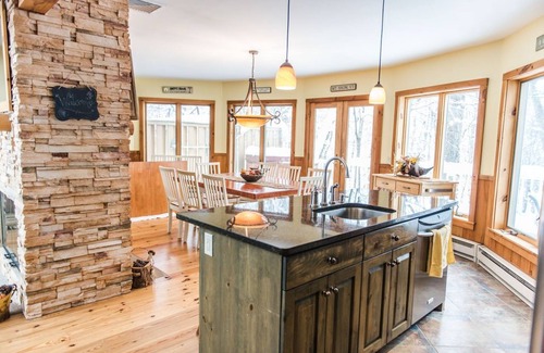 West Dover House | Stunning Ski Chalet minutes from Mt. Snow