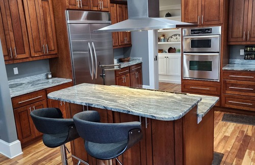 Arden House | Stunning South Asheville estate, hot tub, billiards, river access, fire pit