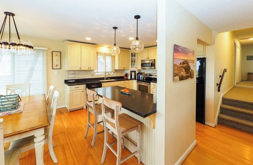 South End Condo | Stunning South End 1st floor with incredible views.