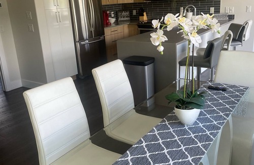 Central Okanagan Condo | Stunning spacious 4 bedroom lakefront condo with available boat slip!