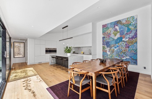 Walkerville House | STUNNING SPACIOUS MODERN HOME -EVERY ROOM HAS A GARDEN VIEW!n