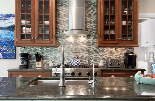 Vanderhorst Plantation House | Stunning, spacious renovation in the heart of Kiawah