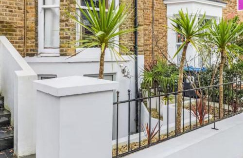 Wimbledon Apartment | Stunning, stylish garden flat in the heart of Wimbledon