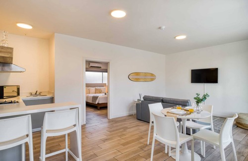 Playa Ensenada Apartment | Stunning Suite Near the Beach: Daily Hskp+Pool+Gym