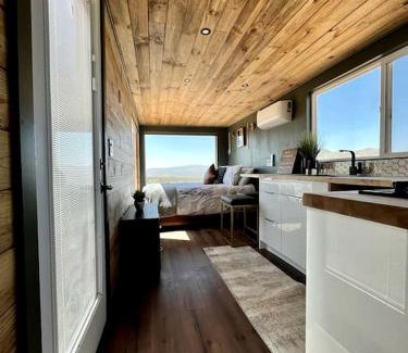 Meadview House | Stunning Tiny House with Picnic Space, Barbecue and Fire Pit in Meadview, Arizona