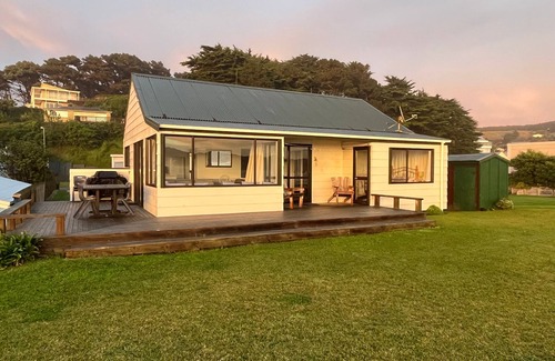 Castlepoint House | Stunning unobstructed views, from the lighthouse to beyond the Matakona