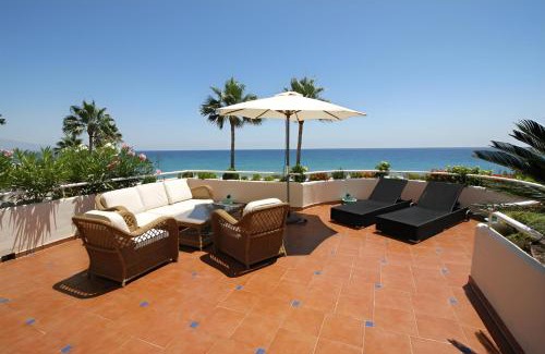 Buenas Noches Apartment | Stunning unobstructed 180 degree sea view apartment with 100 square meters terrace - Costa del Sol - Estepona