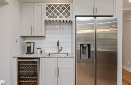 Fort Walton Beach House | Stunning updated 4 bedroom home. 8 mins from beach