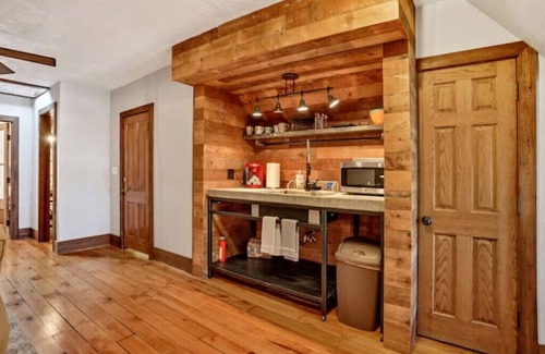 Racine House | Stunning Victorian Gem -5b/4.5bathn