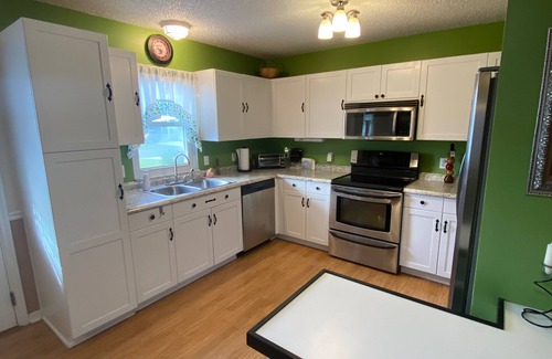 Silver Lake House | Stunning View - Villages Golf Course Front Home near Spanish Springs Town Square