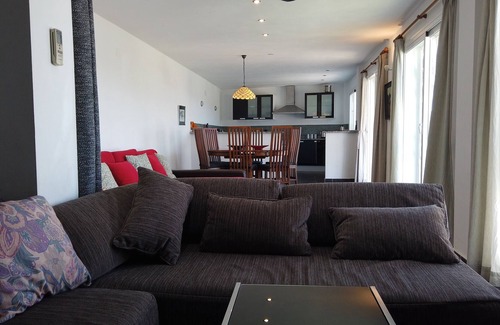 Yunquera Villa | Stunning views, light and space