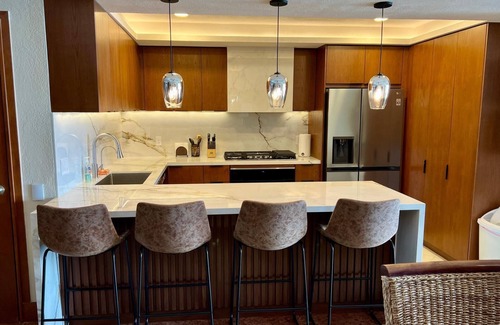 North Hotel Zone Condo | Stunning views over the bay from Grand Venetian