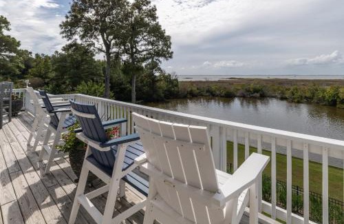 Corolla Light House | Stunning Views With Pool Family Room Resort Perks