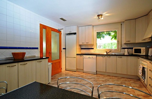Sant Pere Pescador House | Stunning Villa in Sant Pere Pescador: Pool, A/C, BBQ, Piano, Sleeps 10