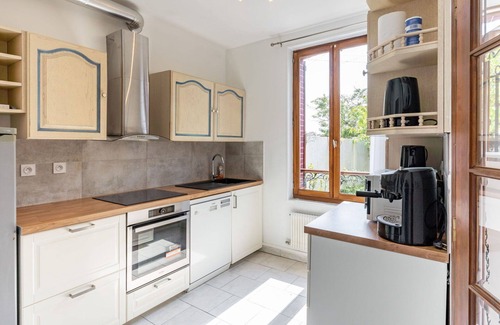 Port Guillaume House | Stunning villa for 5 people with WIFI, TV, terrace and parking