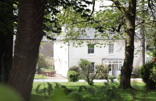 Chillington House | Stunning villa for 14 guests with WIFI and pets allowed