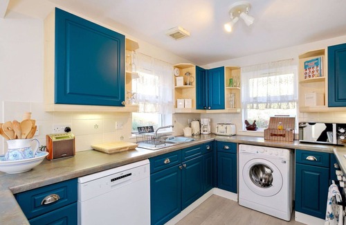 Inverurie House | Stunning villa for 4 guests with WIFI and parking