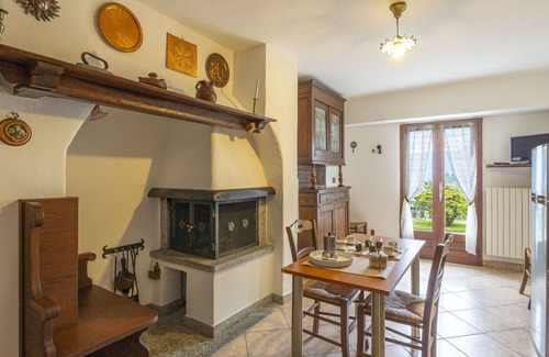 Verbania House | Stunning villa for 4 people with WIFI, TV, patio and pets allowed
