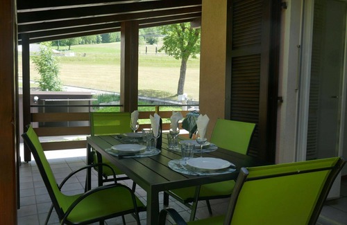 Blenio House | Stunning villa for 5 guests with WIFI, TV, terrace, pets allowed, panoramic view and parking