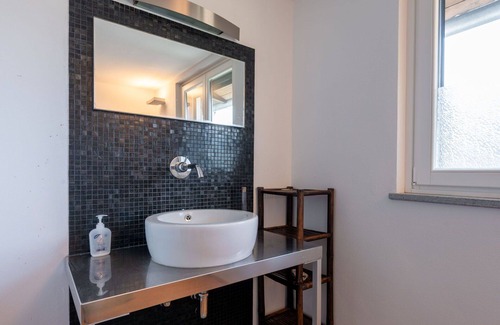 Mergozzo House | Stunning villa for 6 people with patio